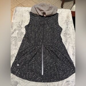 Lululemon  vest size 6